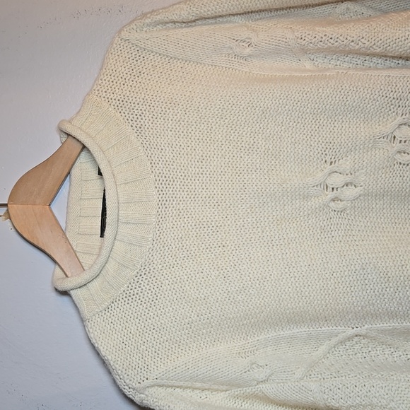Doogan Donegal Pure New Wool Ireland Cable Knit Rolled Kneck Sweater NWOT - Picture 2 of 15